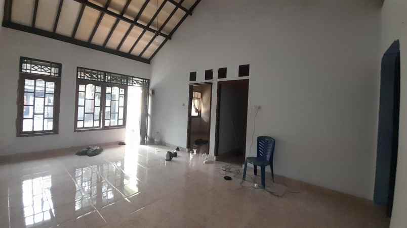 dijual rumah perum puri bojong lestari