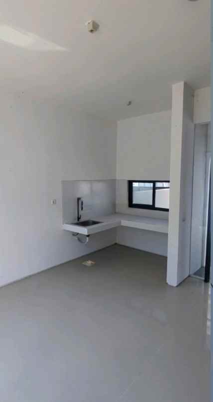 dijual rumah perumahan amesta pregia