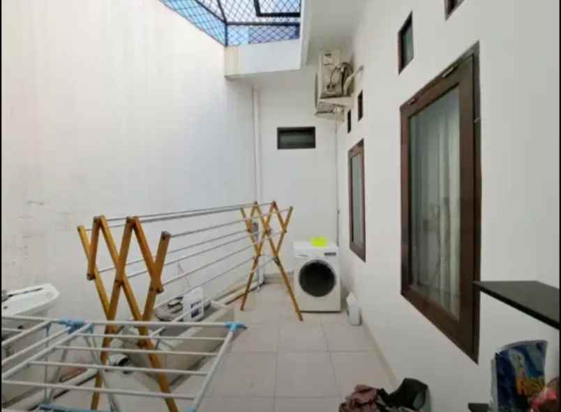 dijual rumah perumahan malaka country