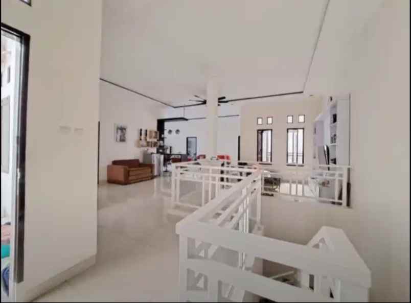 dijual rumah perumahan malaka country