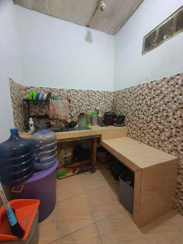 dijual rumah pondok aren