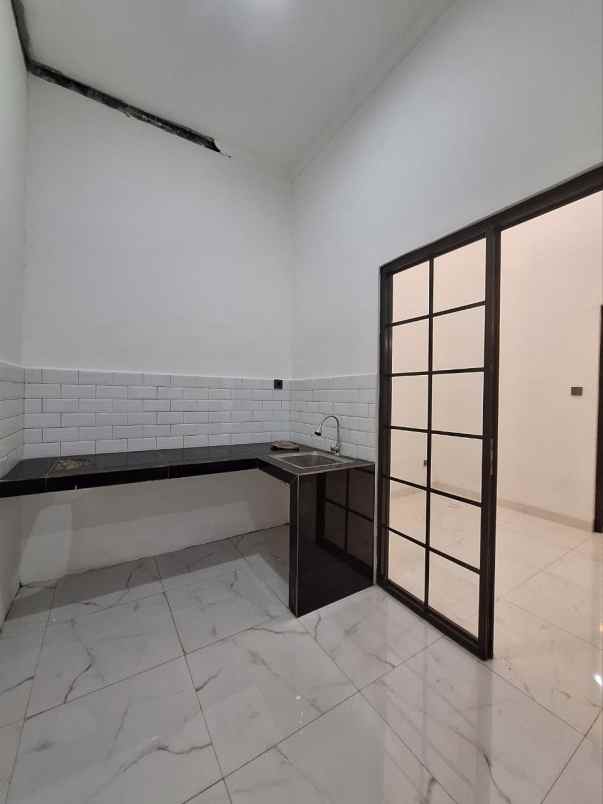 dijual rumah pondok cabe tangsel