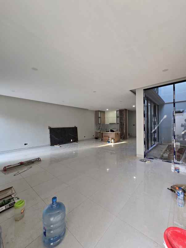 dijual rumah pondok kelapa