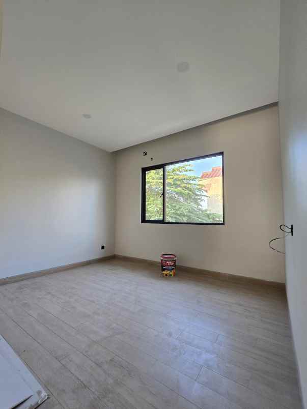 dijual rumah pondok kelapa