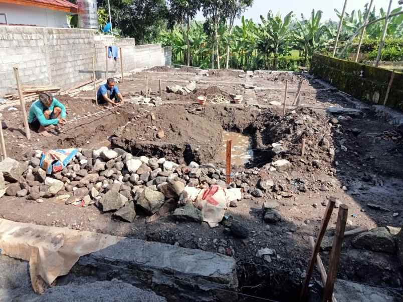 dijual rumah prambanan