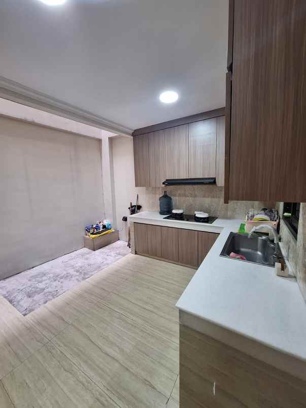 dijual rumah puri botanical