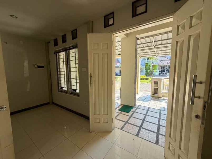 dijual rumah purimas