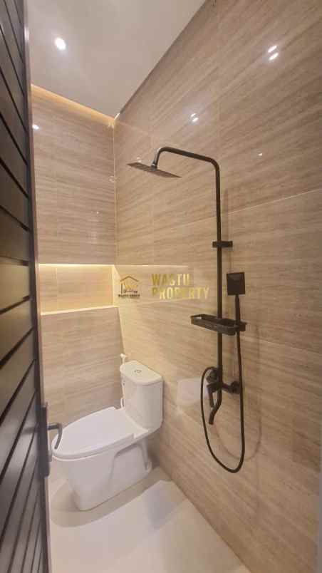 dijual rumah purwomartani