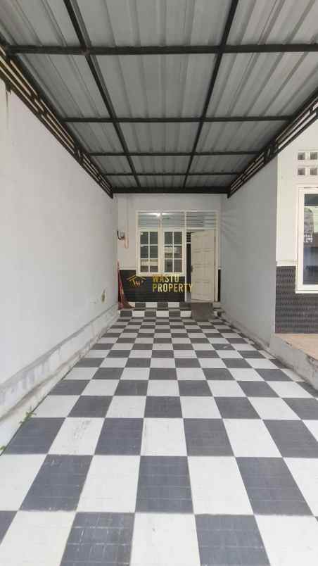 dijual rumah purwomartani kalasan