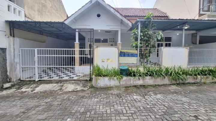 dijual rumah purwomartani kalasan