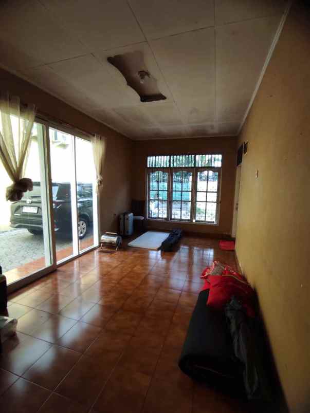 dijual rumah rangkapan jaya