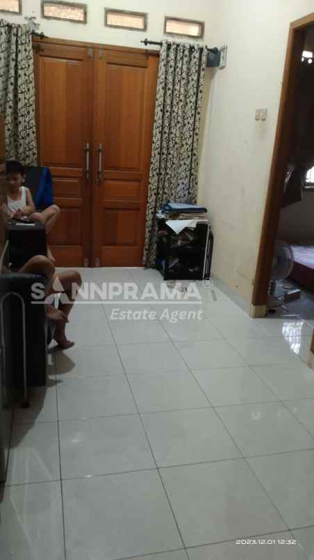 dijual rumah ratujaya