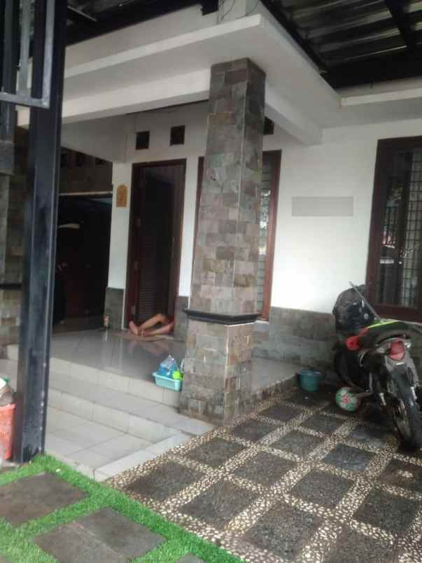 dijual rumah rawa buntu serpong