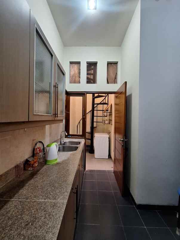 dijual rumah rawamangun jakarta timur