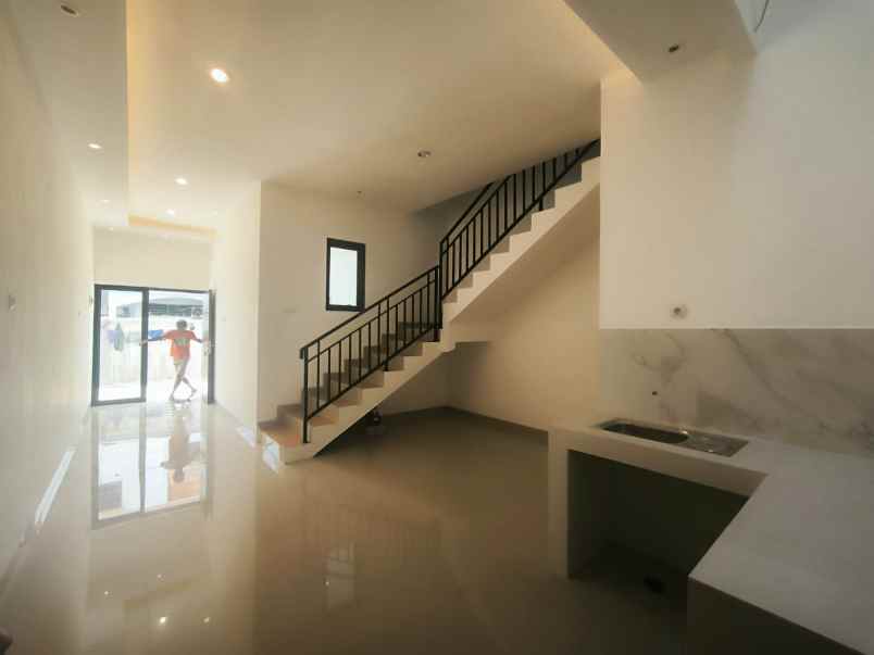 dijual rumah rawasari