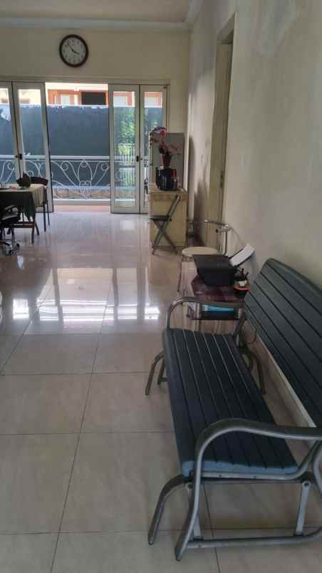 dijual rumah regency 21