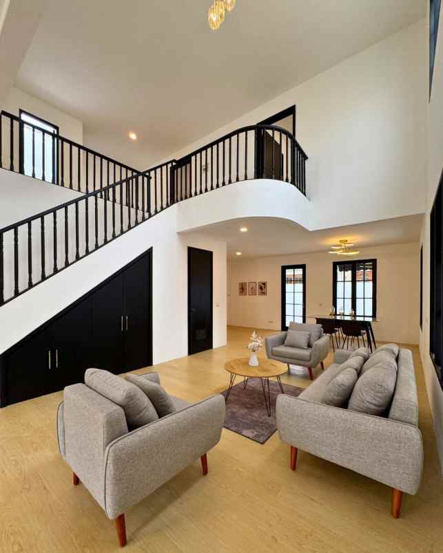 dijual rumah royal serpong tangsel