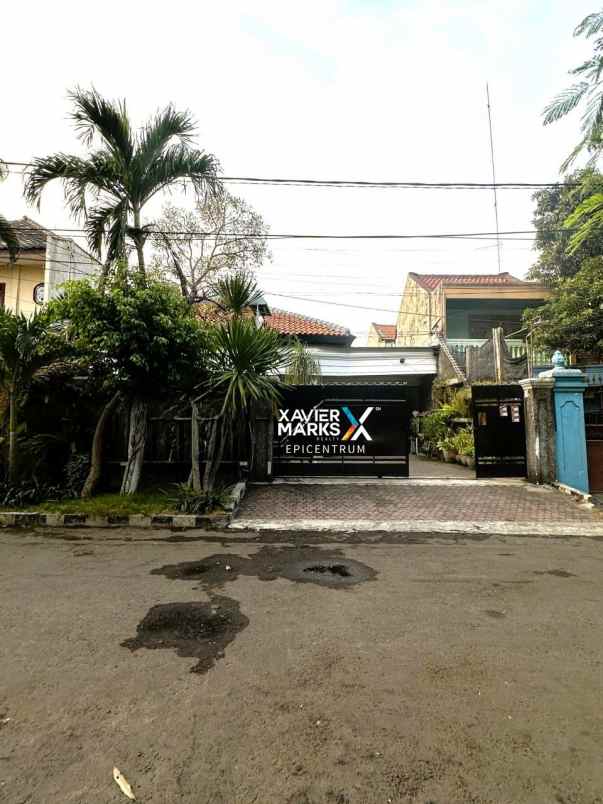 dijual rumah rungkut asri