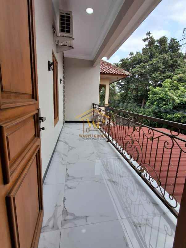 dijual rumah sariharjo