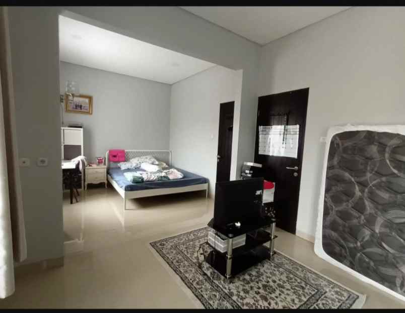 dijual rumah sarijadi