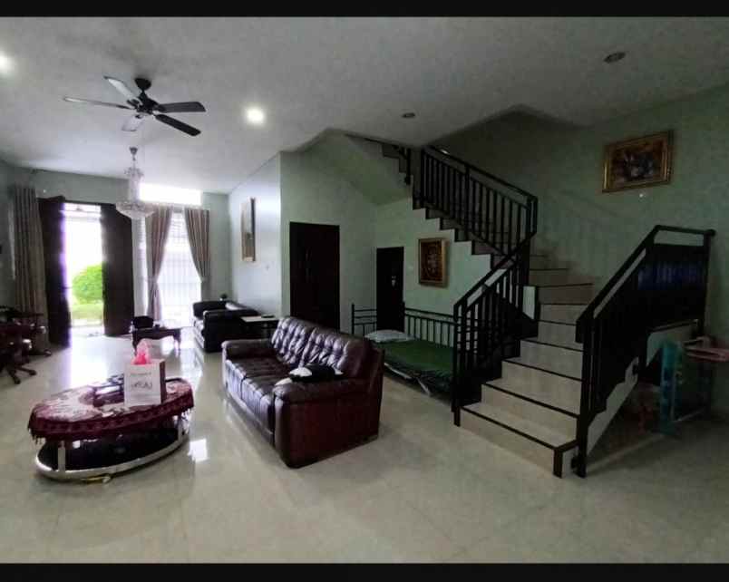 dijual rumah sarijadi