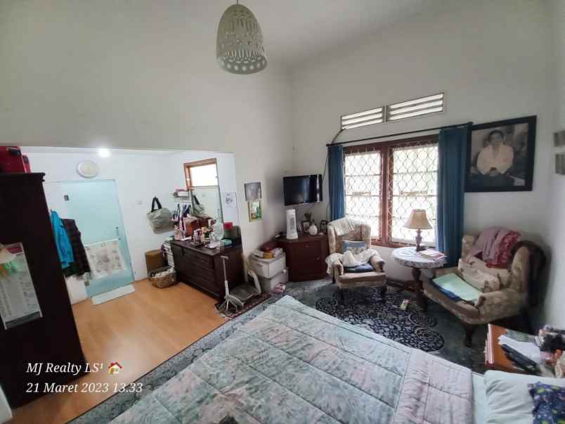 dijual rumah sayap riau bandung kota