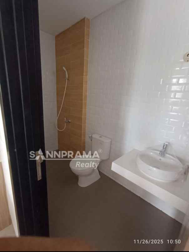 dijual rumah serua bojongsari depok