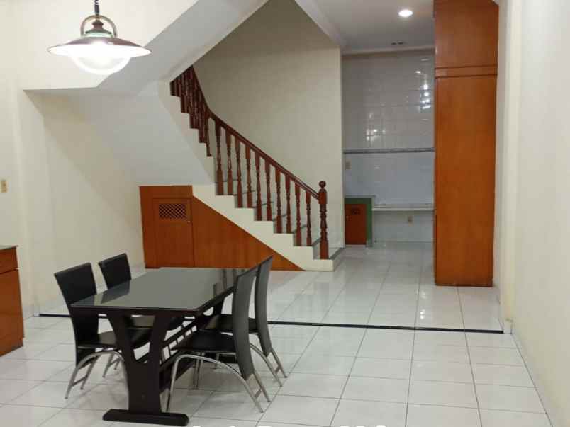 dijual rumah siap huni komplek villa makmur indah