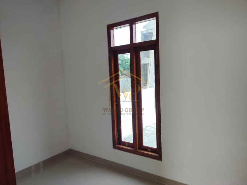 dijual rumah sidoluhur