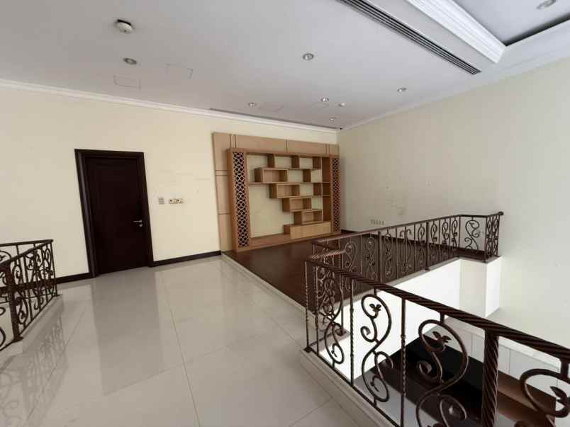 dijual rumah sunter danau indah