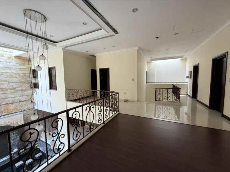 dijual rumah sunter danau indah