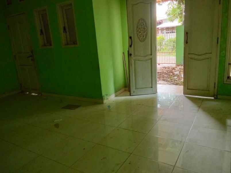 dijual rumah taman pinang indah