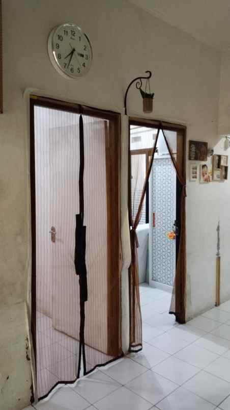 dijual rumah tanah baru beji depok