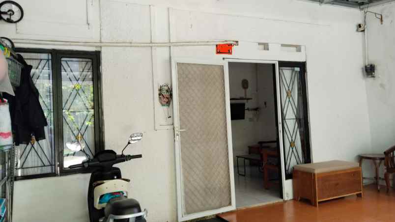 dijual rumah tanah baru beji depok