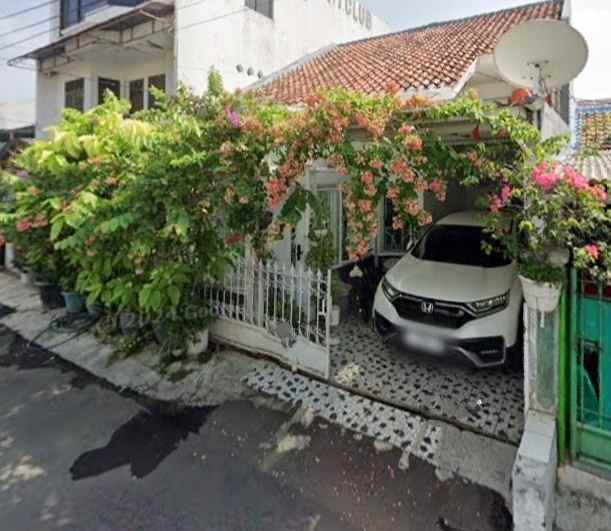 dijual rumah tinggal tempati lokasi strategis