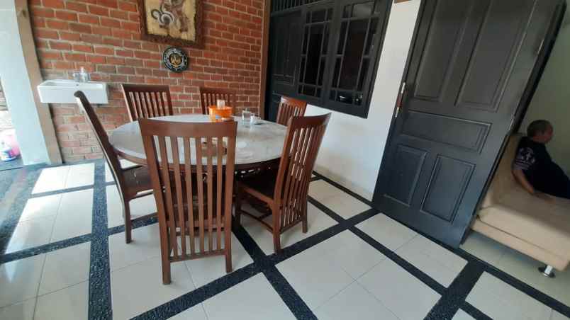 dijual rumah tmii lubang buaya jakarta