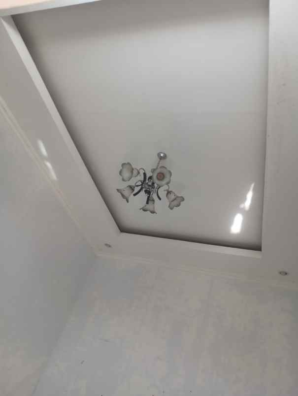 dijual rumah tonjong