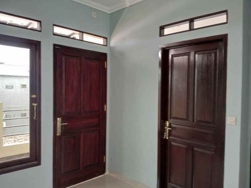 dijual rumah ulujami