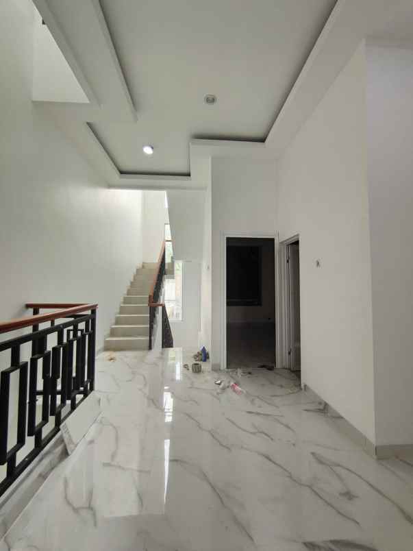 dijual rumah utan kayu matraman jaktim