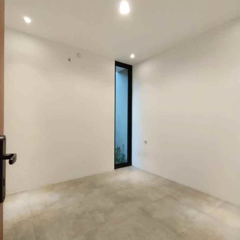 dijual rumah utara kampus upn