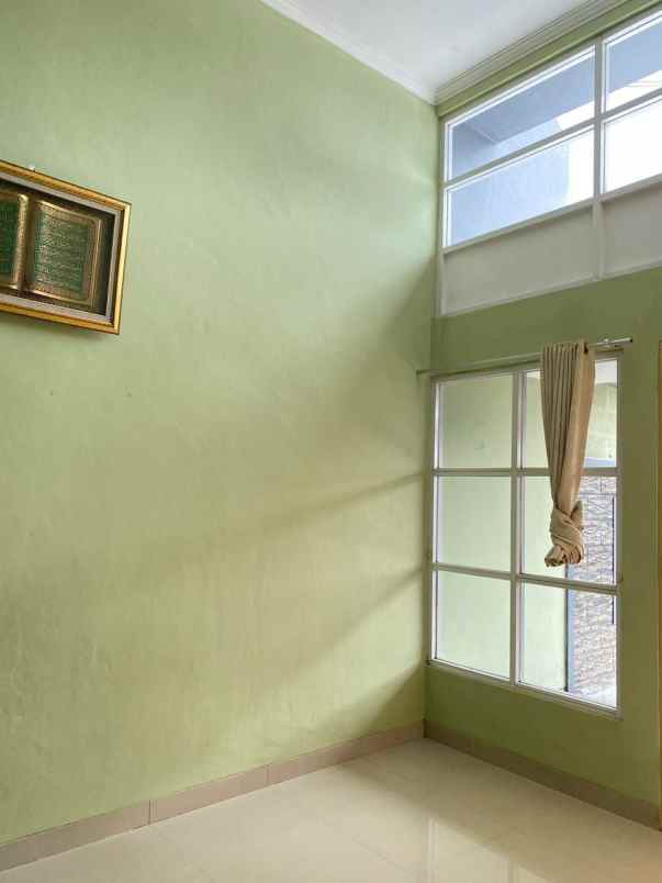 dijual rumah villa mutiara tipar