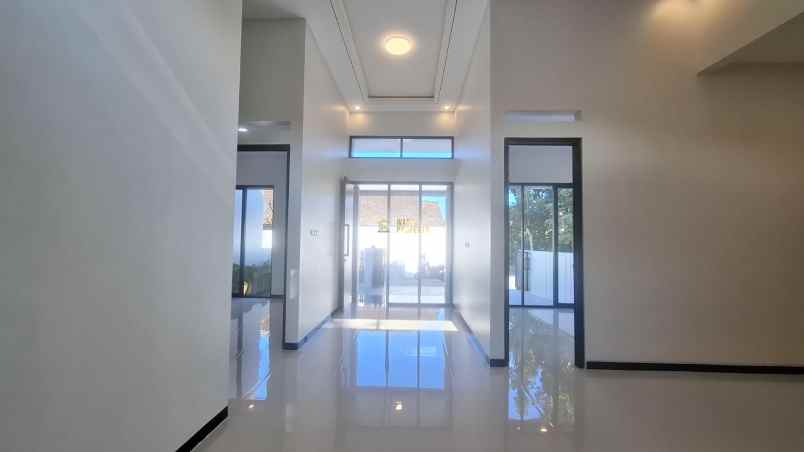 dijual rumah widodomartani ngemplak