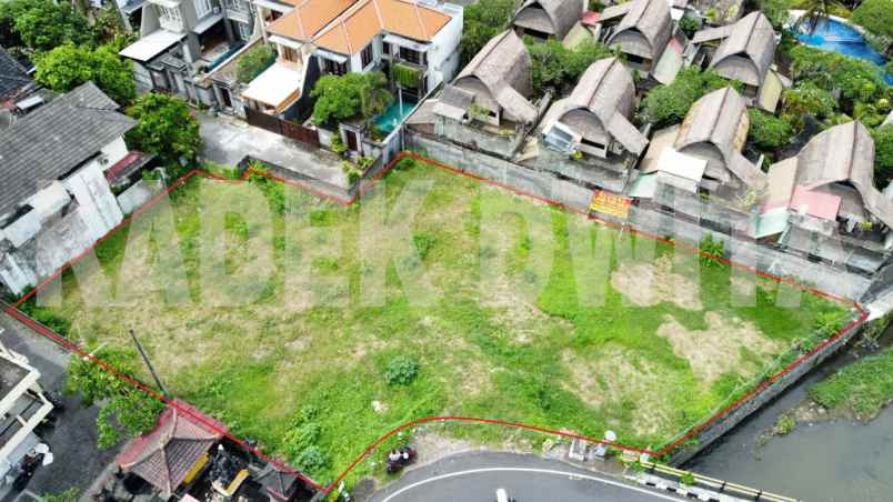 dijual tanah jalan sri rama