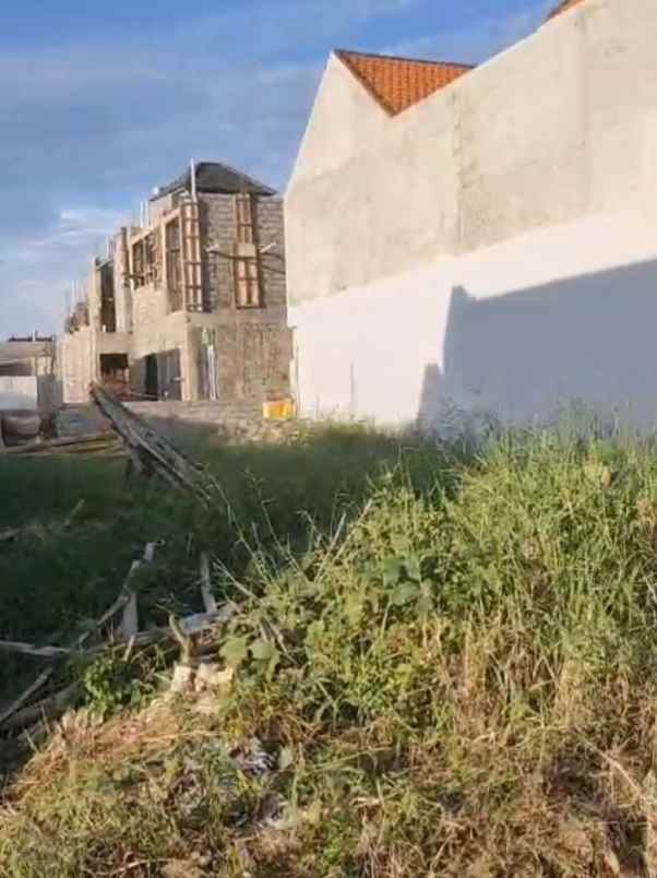 dijual tanah pantai nyanyi