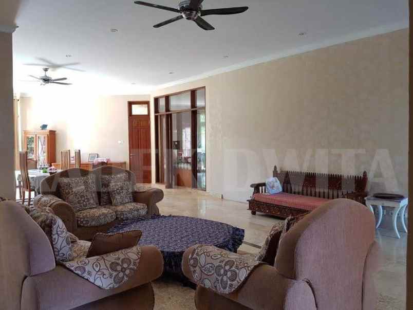 dijual villa 3 lantai pantai ketewel dekat sanur
