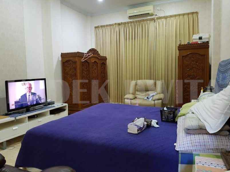 dijual villa 3 lantai pantai ketewel dekat sanur