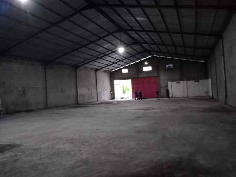 disewakan gudang di jalan mahedradata denpasar bali