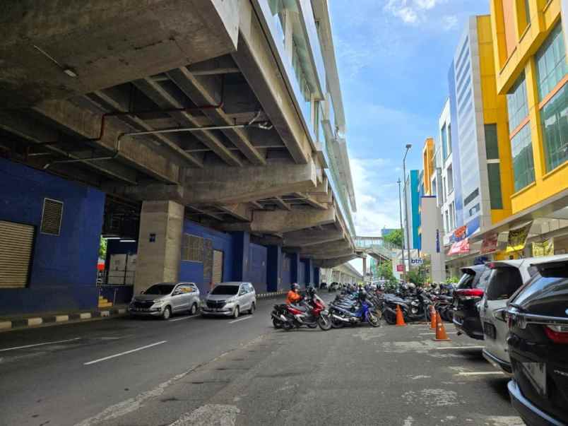 disewakan ruko gudang kantor jalan boulevard raya