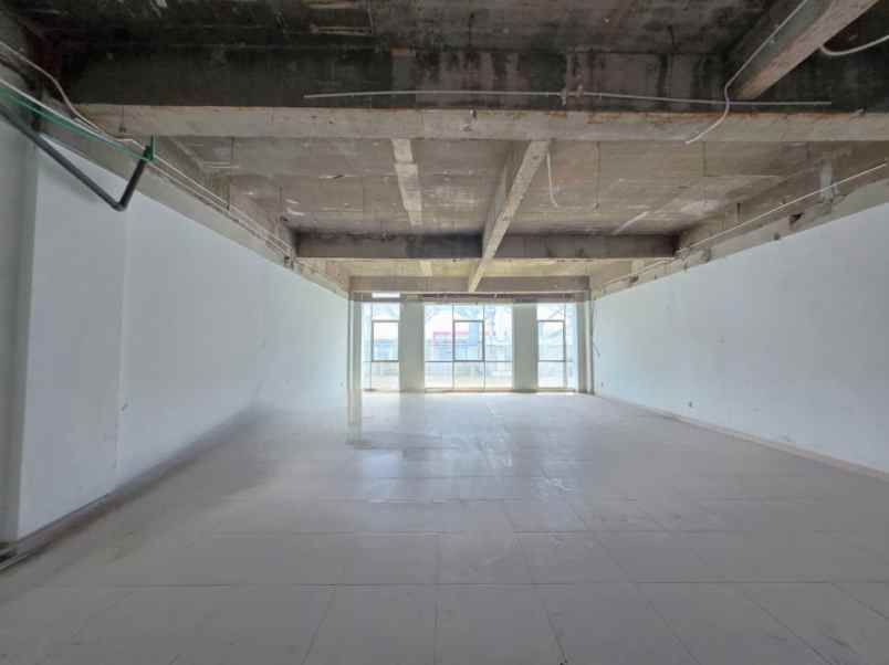 disewakan ruko gudang kantor jalan boulevard raya