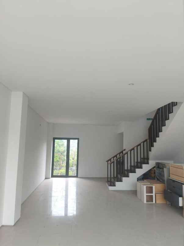 disewakan ruko gudang kantor mahendradata